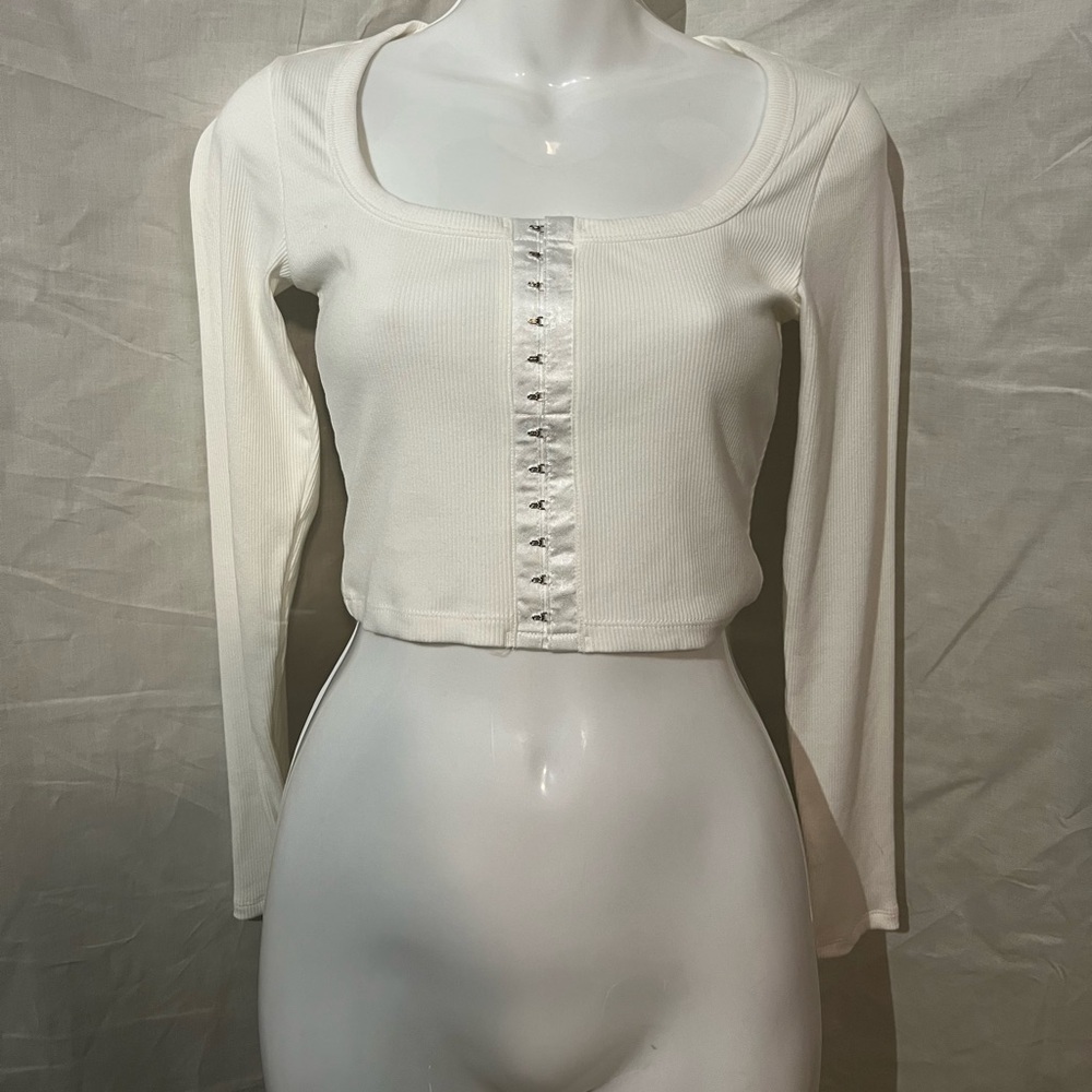 Victoria’s Secret ribbed crop top